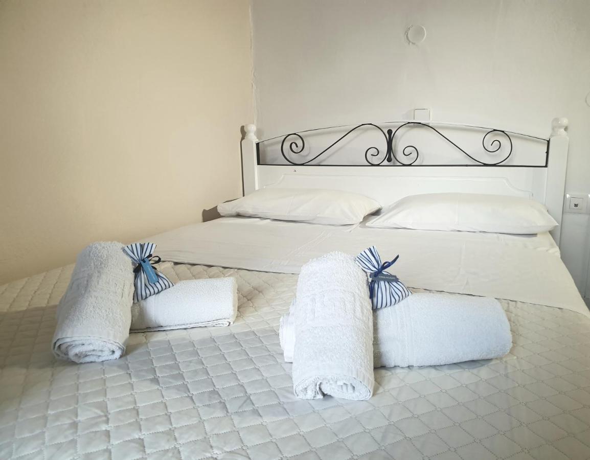 Syros Holidays Vári エクステリア 写真