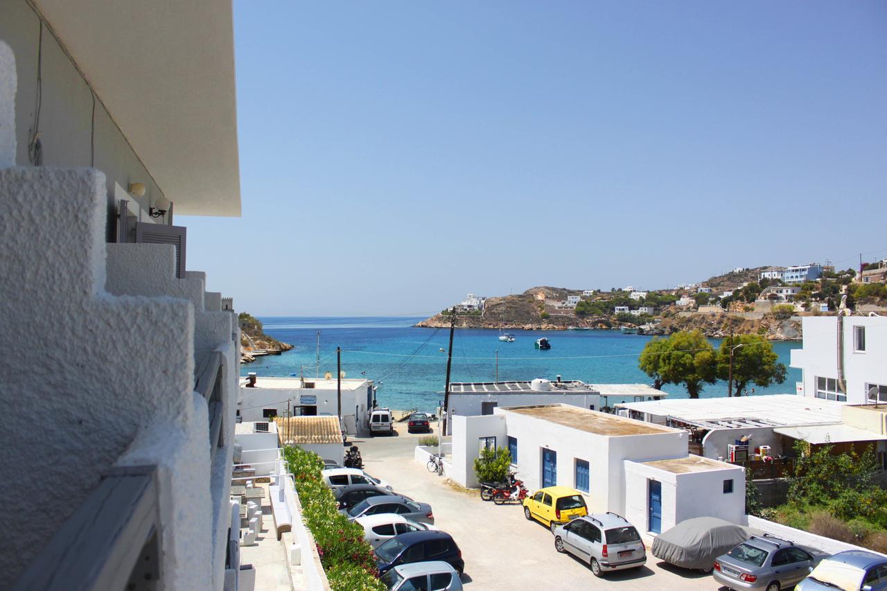 Syros Holidays Vári エクステリア 写真