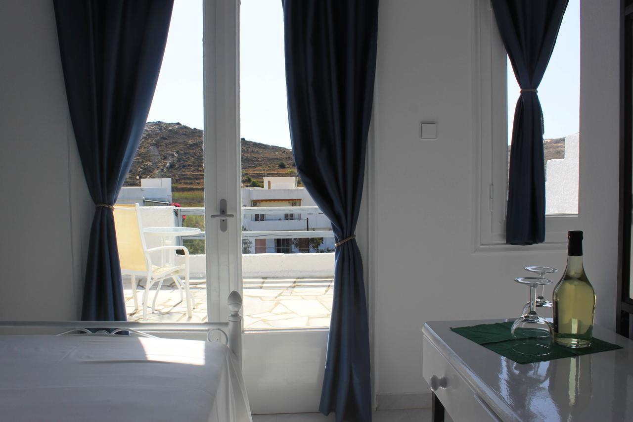 Syros Holidays Vári エクステリア 写真