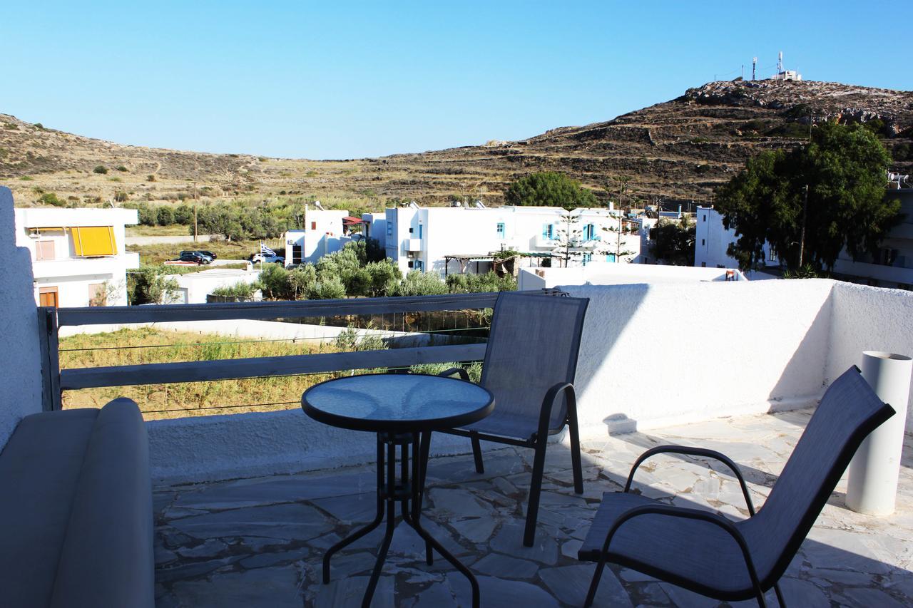 Syros Holidays Vári エクステリア 写真